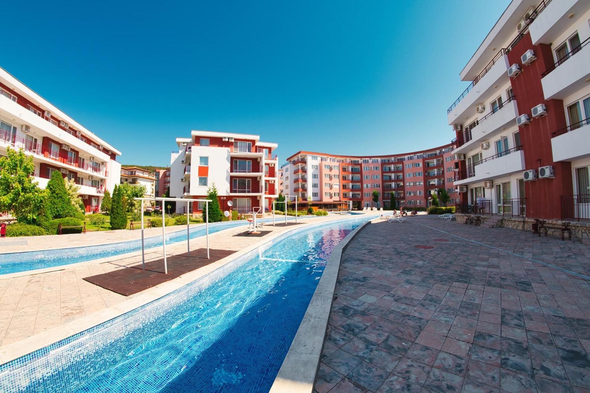 Privilege Fort Beach Apartments Święty Włas Zewnętrze zdjęcie